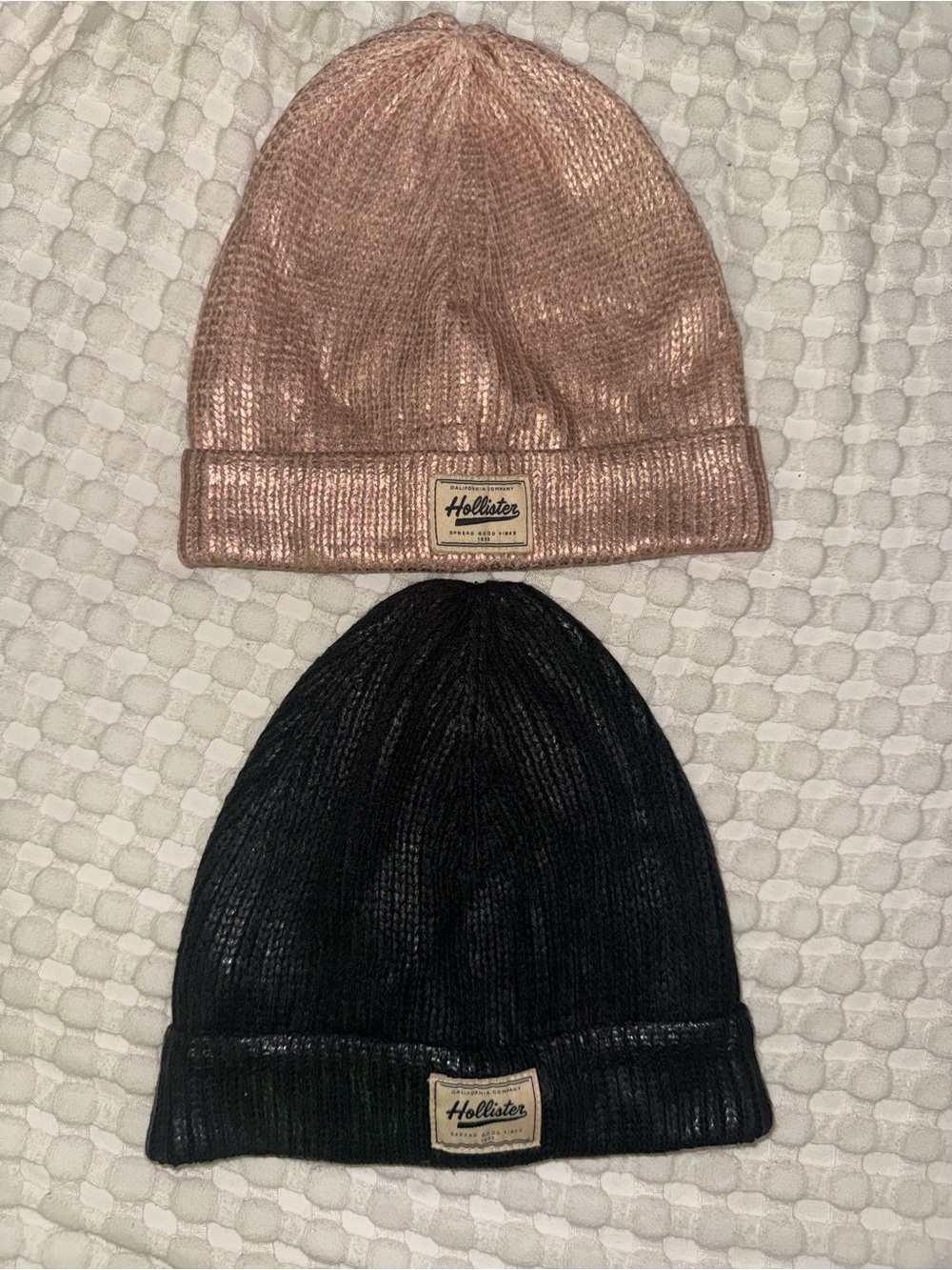 Hollister Metallic Pink & Black Beanie Set